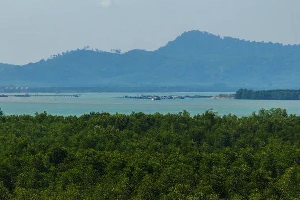 Private taxi from Phuket airport to Pa Klok in Thalang